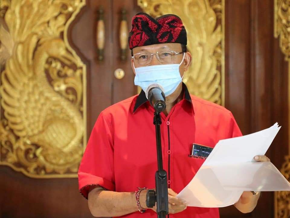 podiumnews.com-Gubernur Koster Sahkan Tiga Jenis Minuman Beralkohol Bali untuk Dikembangkan